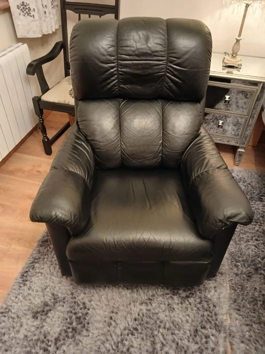 La-Z-Boy Reclining Chair - Image 1