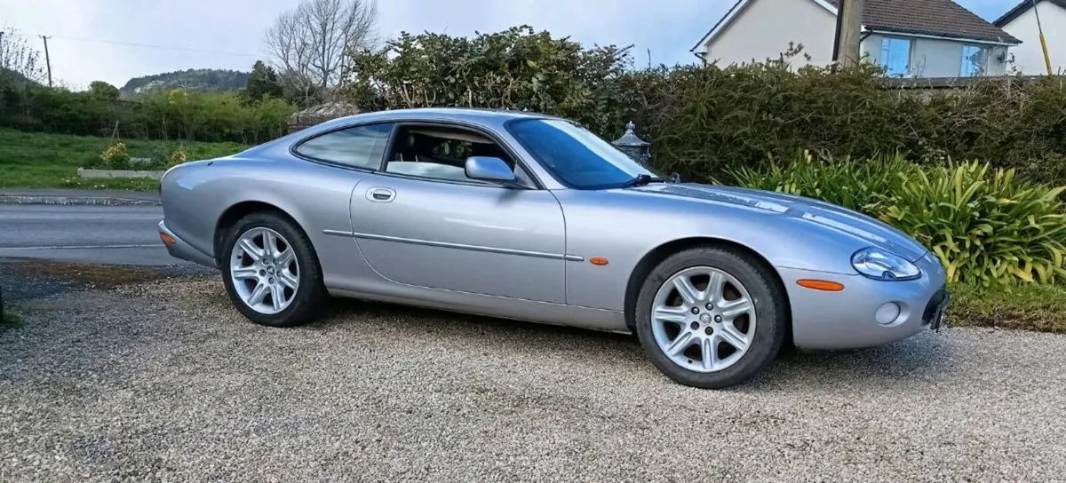 Jaguar XK8 - Image 3