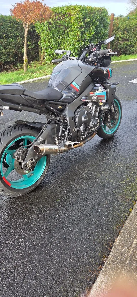 YAMAHA MT 10 Gen 2 cyan storm - Image 2