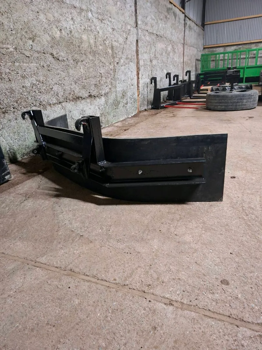 Pinnacle Fabrication Weidemann Yard Scraper - Image 4