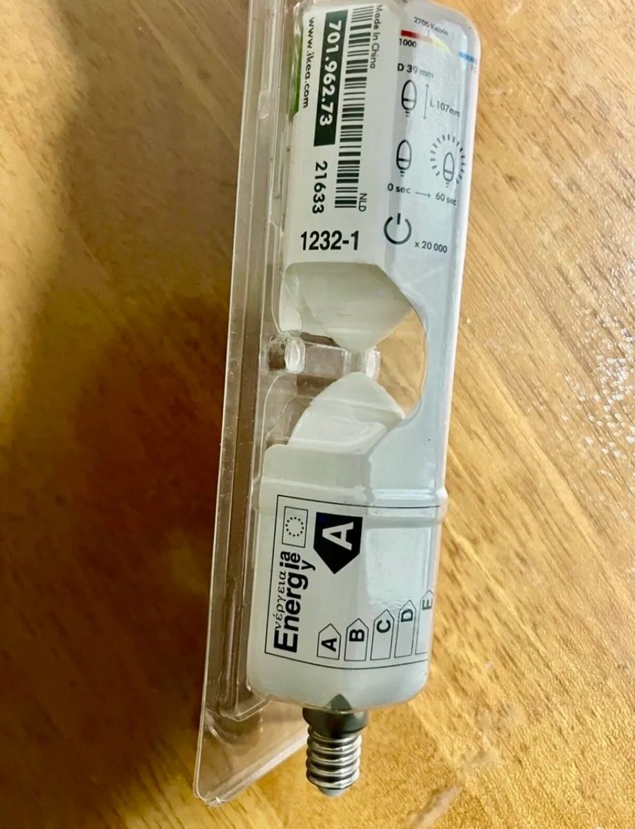 7 W Light Bulbs - Image 3