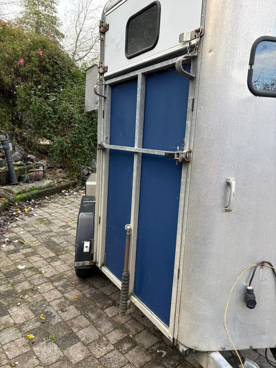 Horse box - Image 3