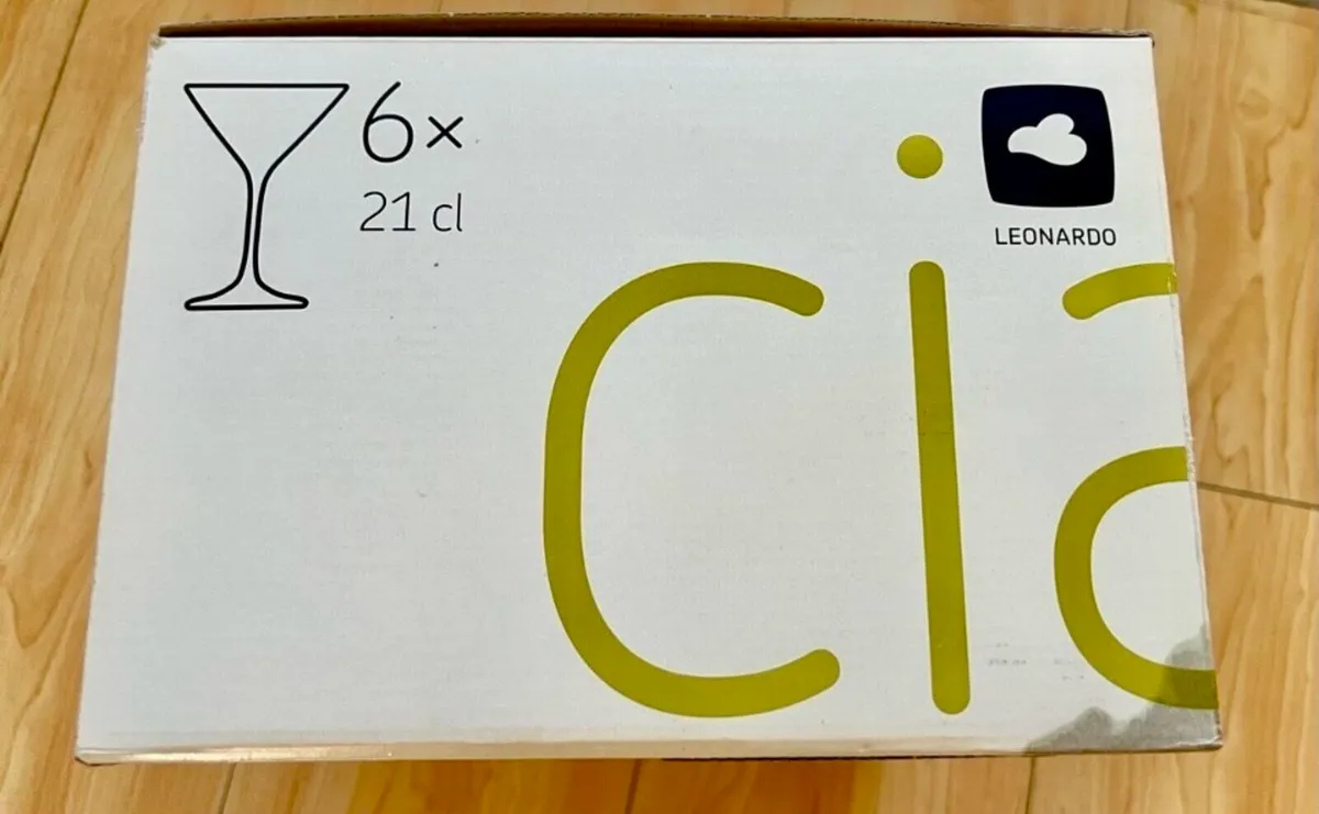 Volarium Columbus Martini Glasses - Image 2