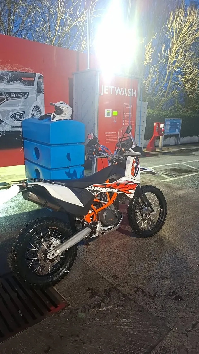 KTM 690 ENDURO R - Image 2