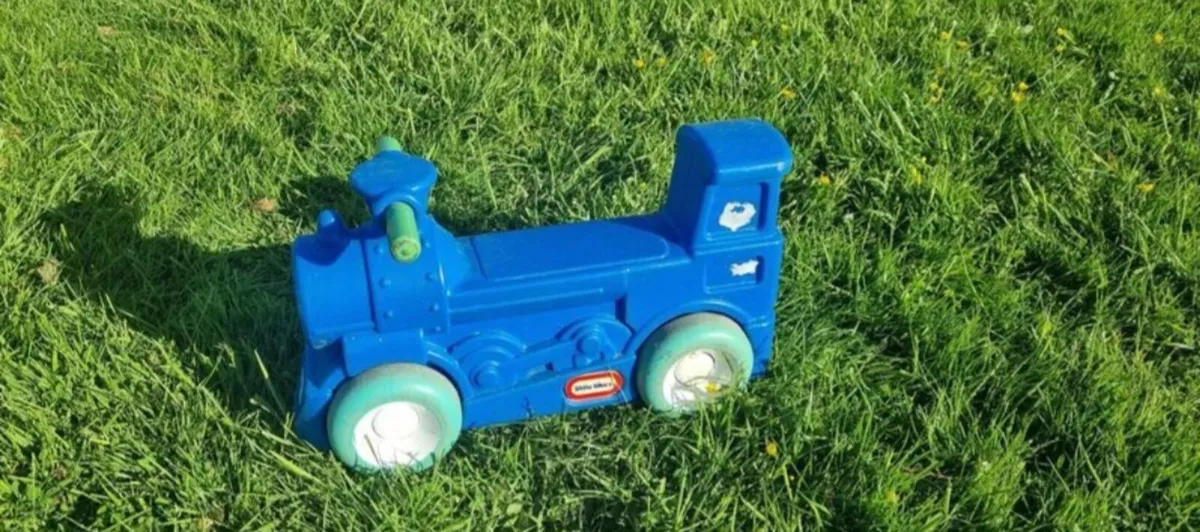 Little tikes ride on - Image 2