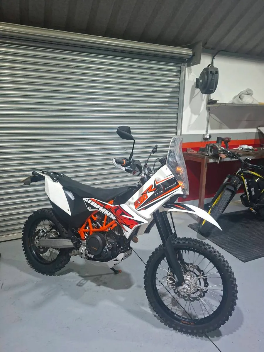 KTM 690 ENDURO R - Image 3
