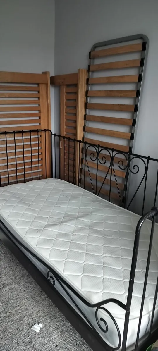 Day bed bed is located in Athenry - Image 1