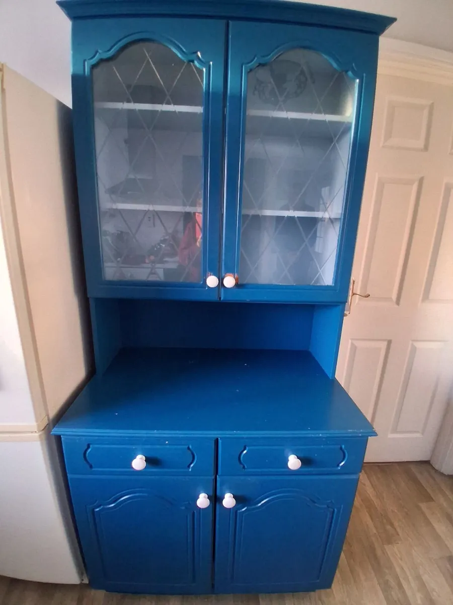 Kitchen Dresser &  Electrical Items - Image 1