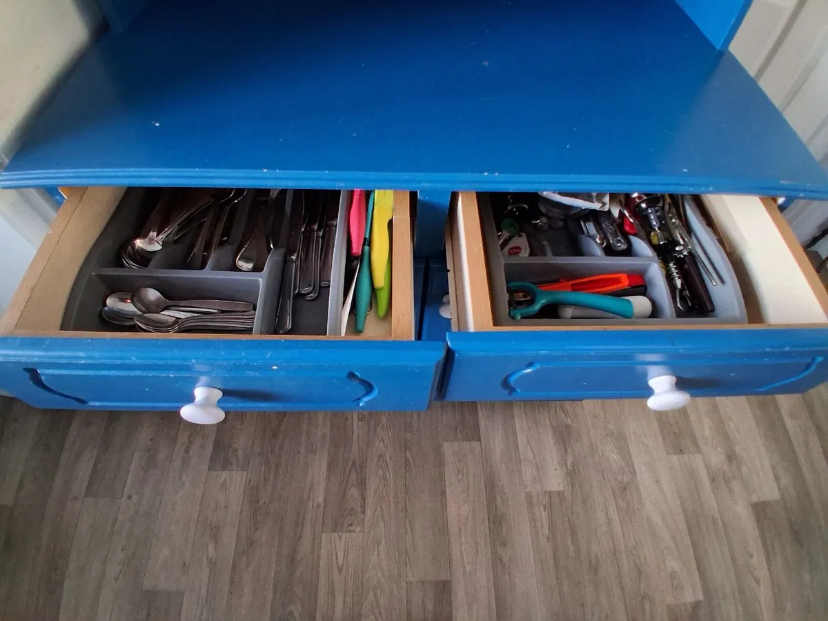 Kitchen Dresser &  Electrical Items - Image 3