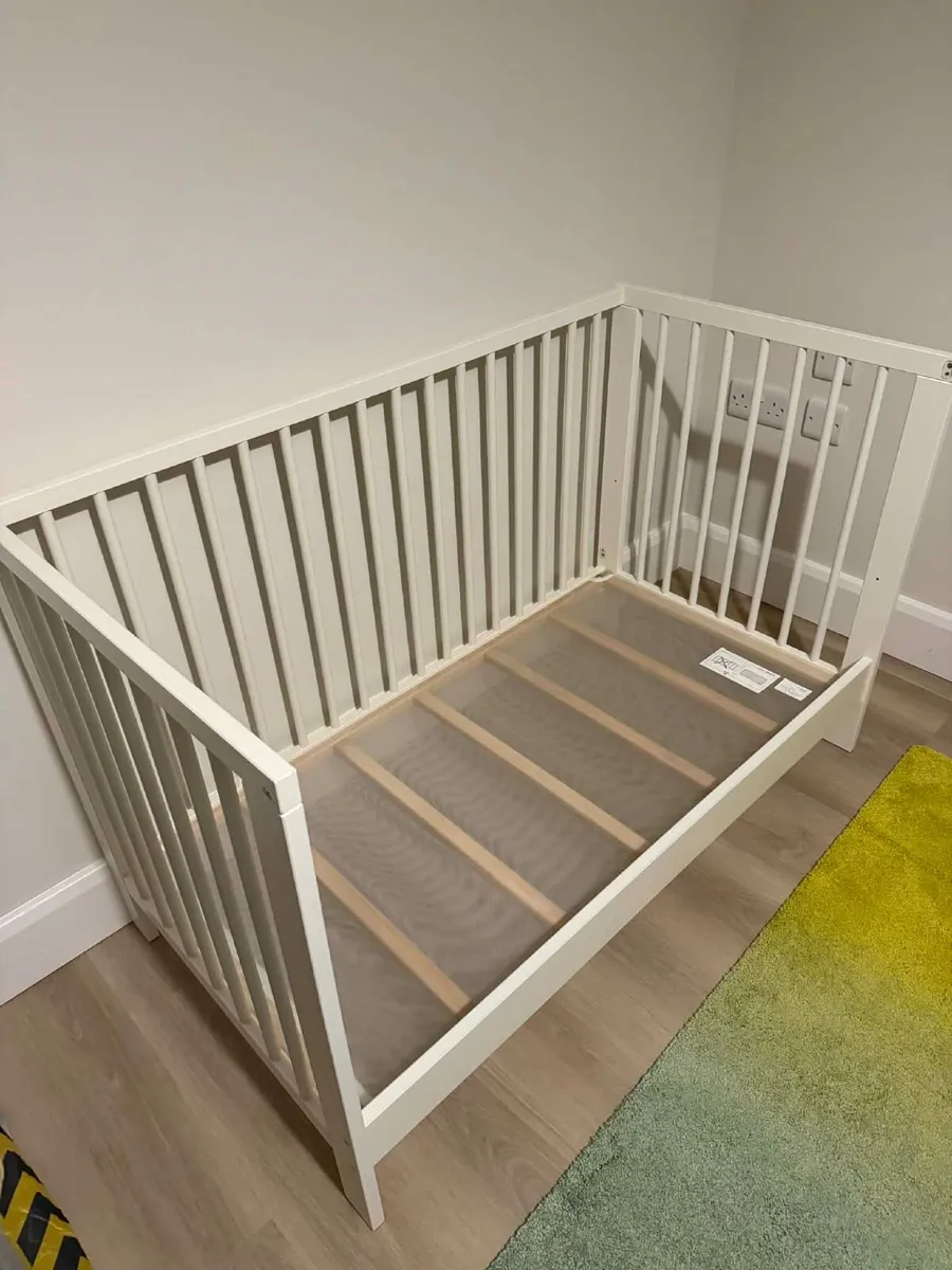 Baby cot