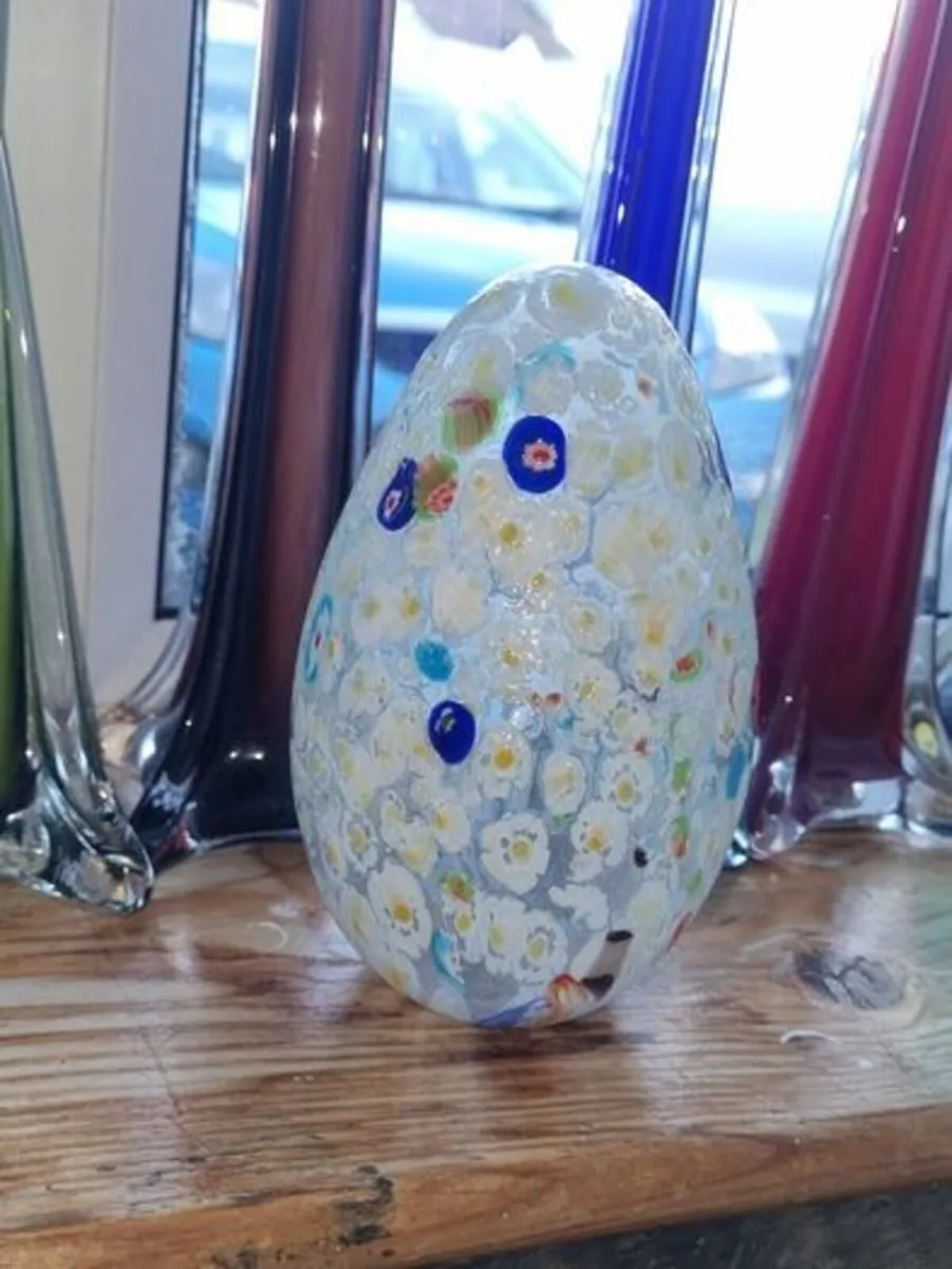 Large Murano glass egg - Image 2