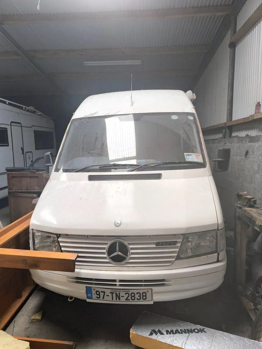 camper van 98 - Image 1