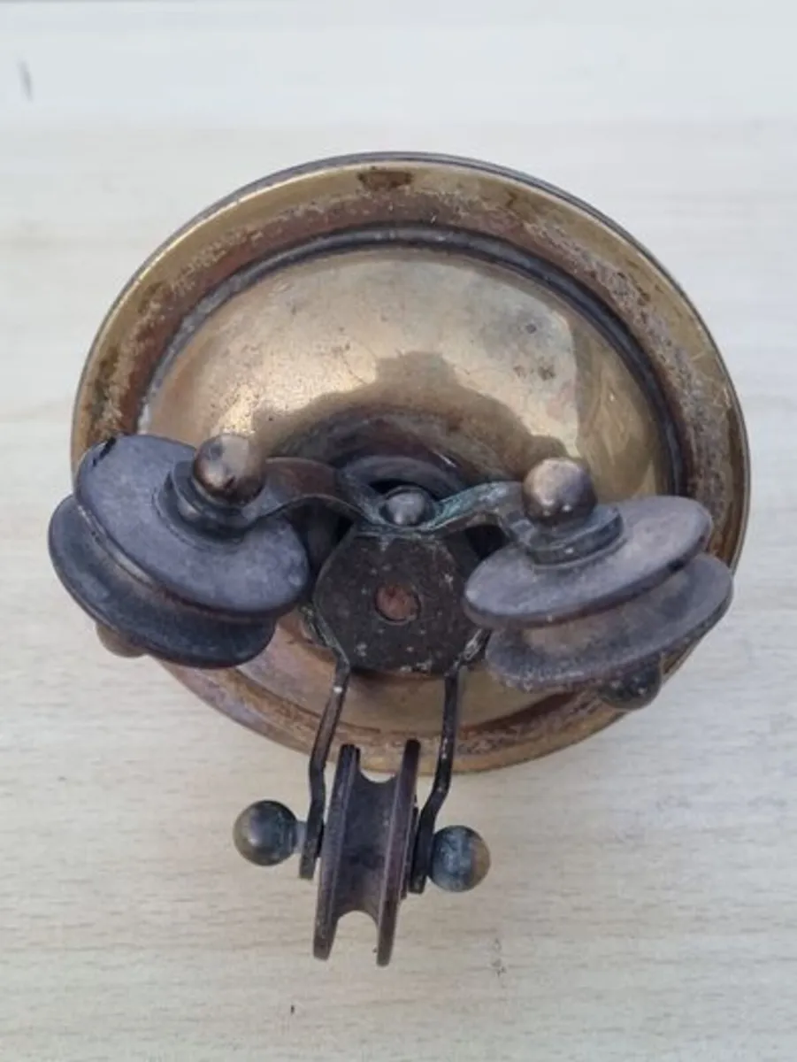 Antique Brass Pulley System for Pendant Lamps - Image 3