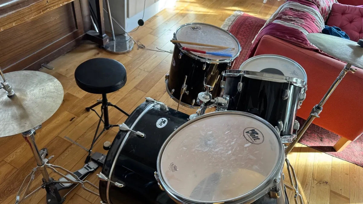 Drum kits - Image 1