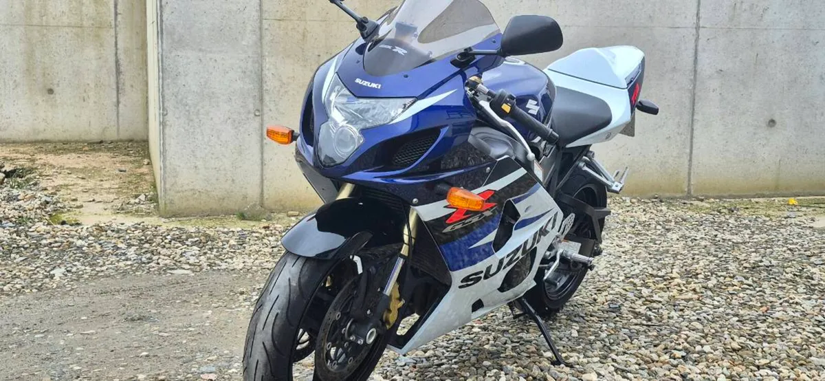 2004 GSXR 750 Suzuki - Image 2