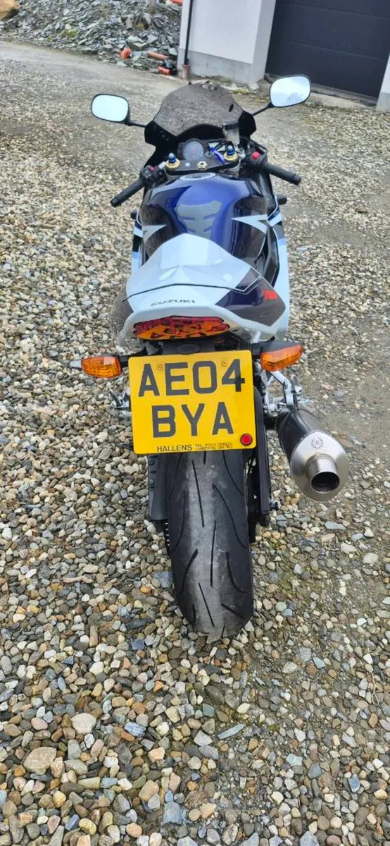 2004 GSXR 750 Suzuki - Image 4