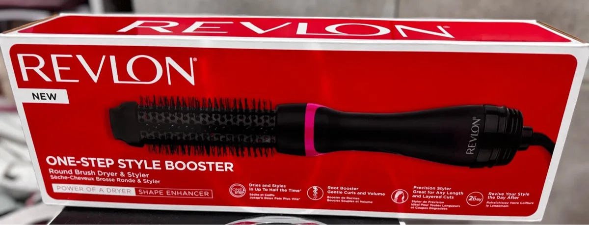 Revlon One-Step Style Booster Brush - Image 1