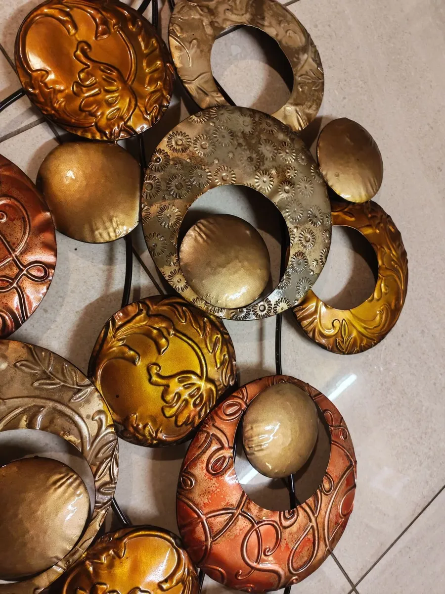 Wall Figure - Image 3