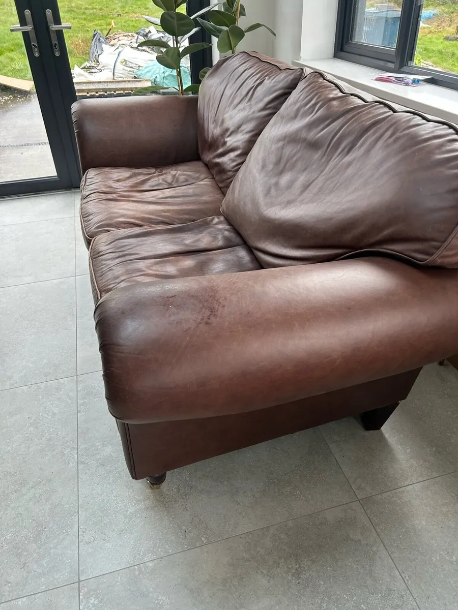 Leather couch - Image 3
