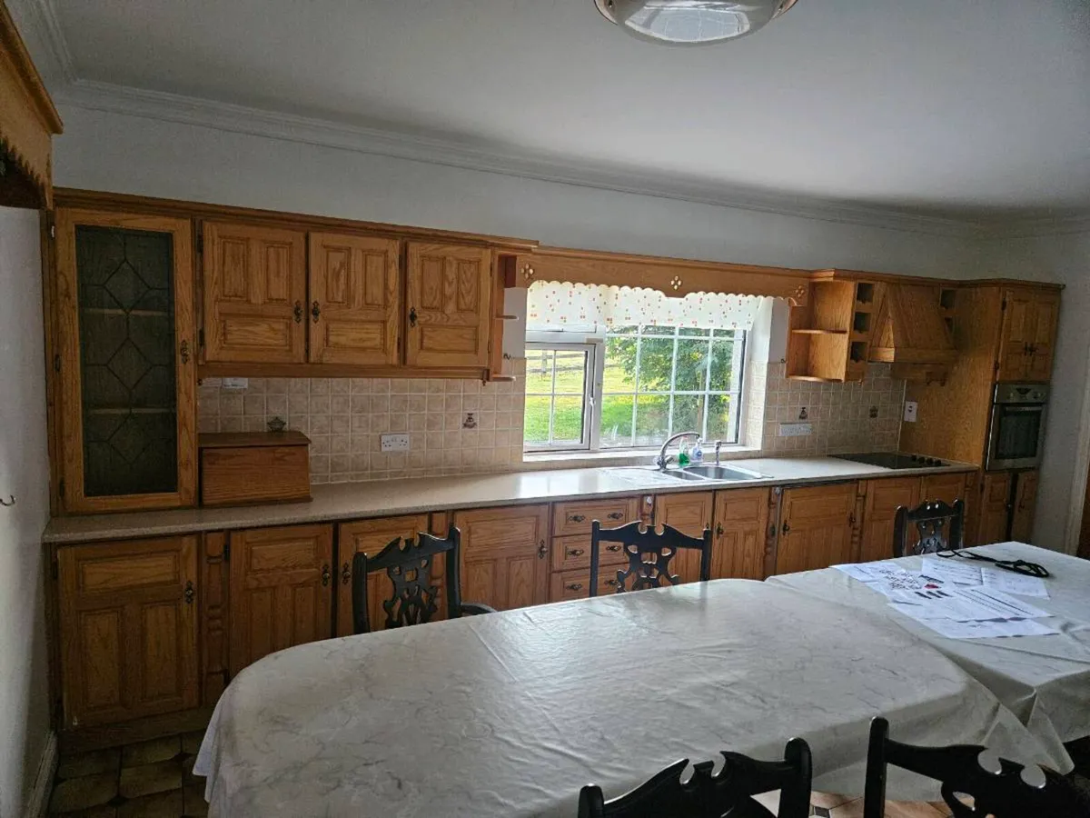 Silod timber fitted kitchen - Image 1