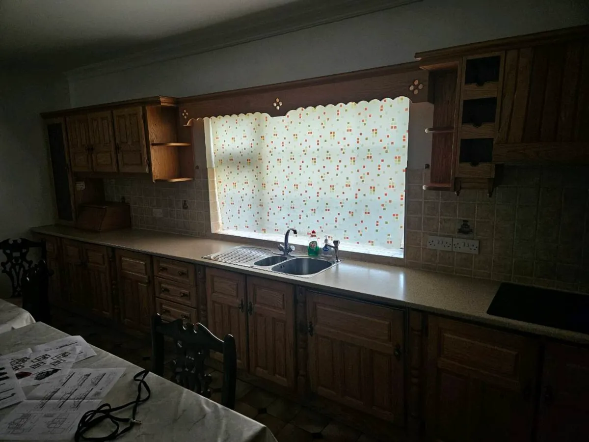 Silod timber fitted kitchen - Image 2