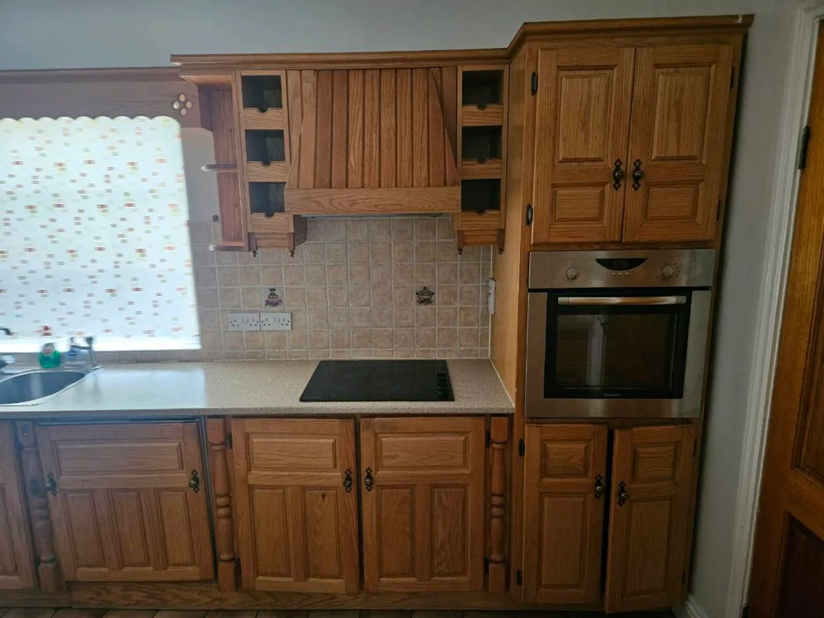 Silod timber fitted kitchen - Image 3