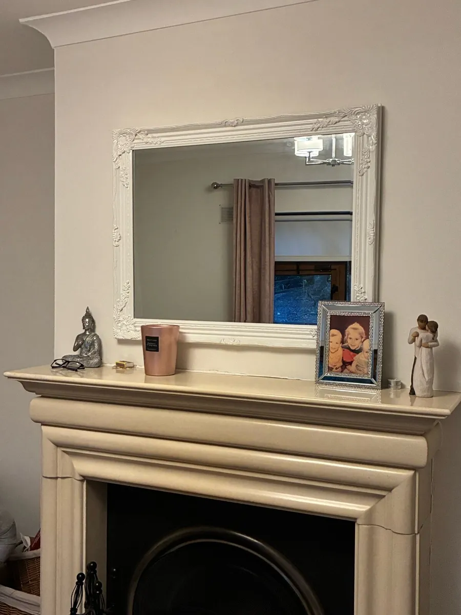 Bedside lockers with lamps x2 perfect condition - Image 3