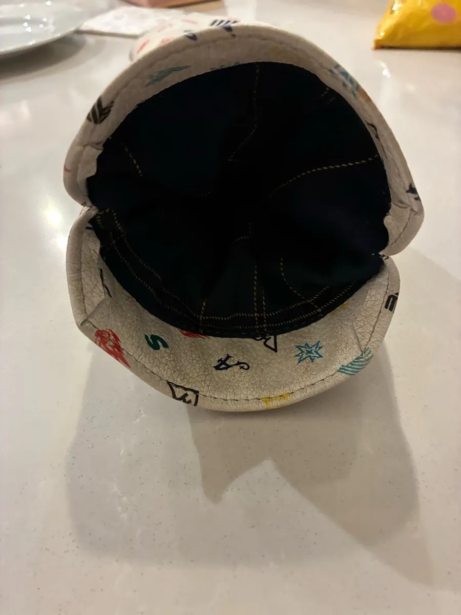 LIV golf headcover - Image 3