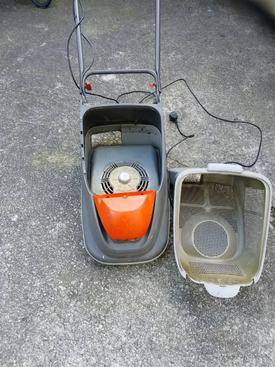 Electric lawn mower - Image 1