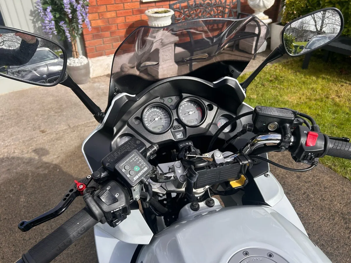 Honda CBF 2009 - Image 4