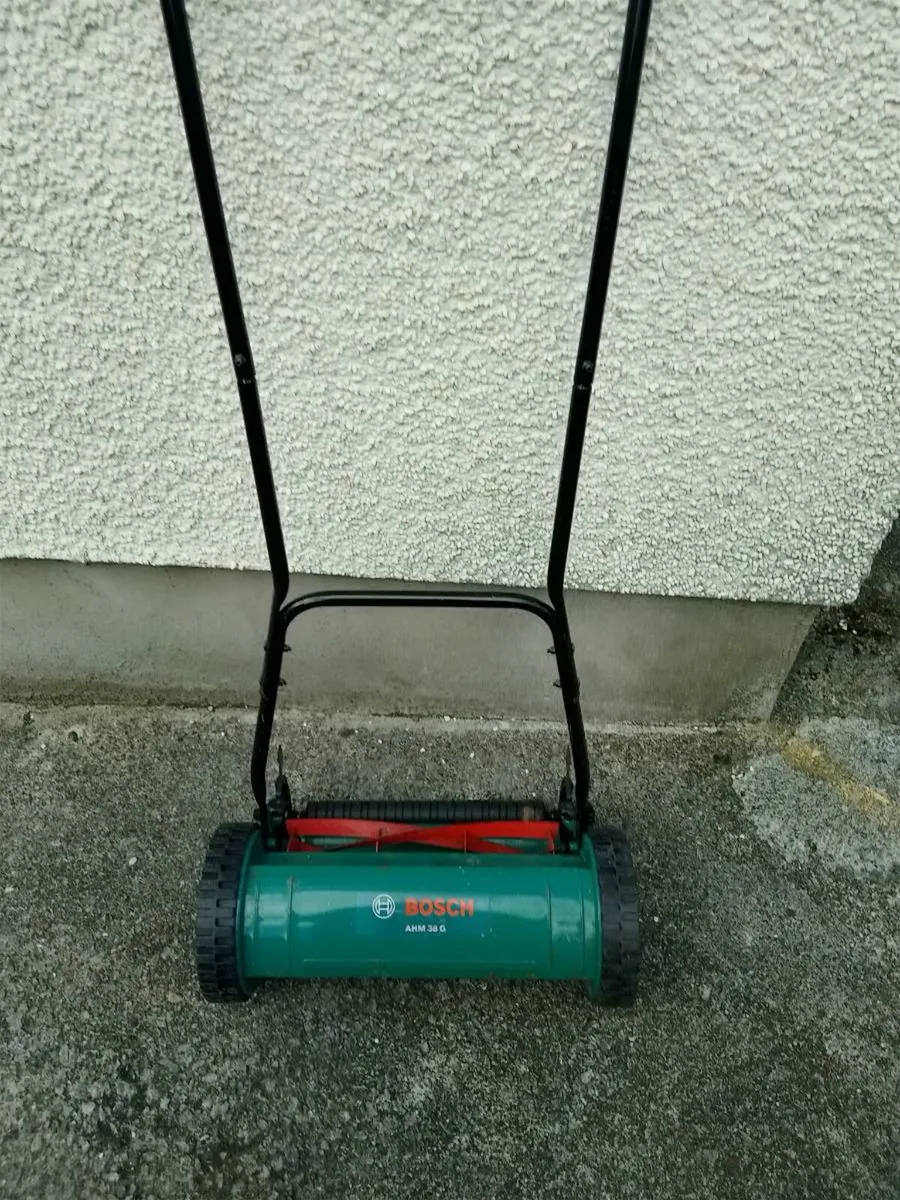 Lawn mower - Image 2