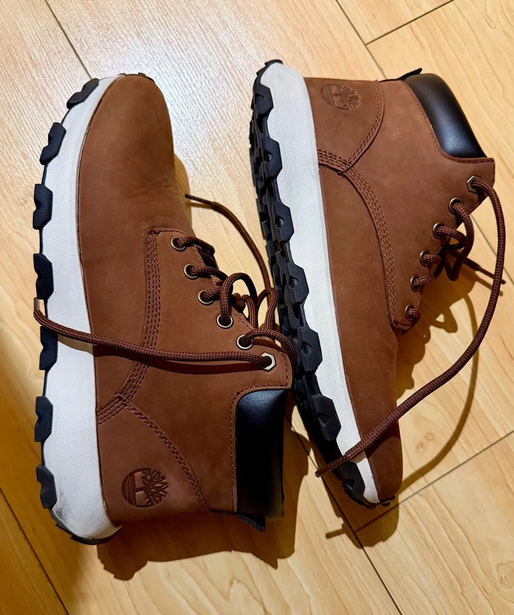 Men Timberland Chukka Boots - Image 2