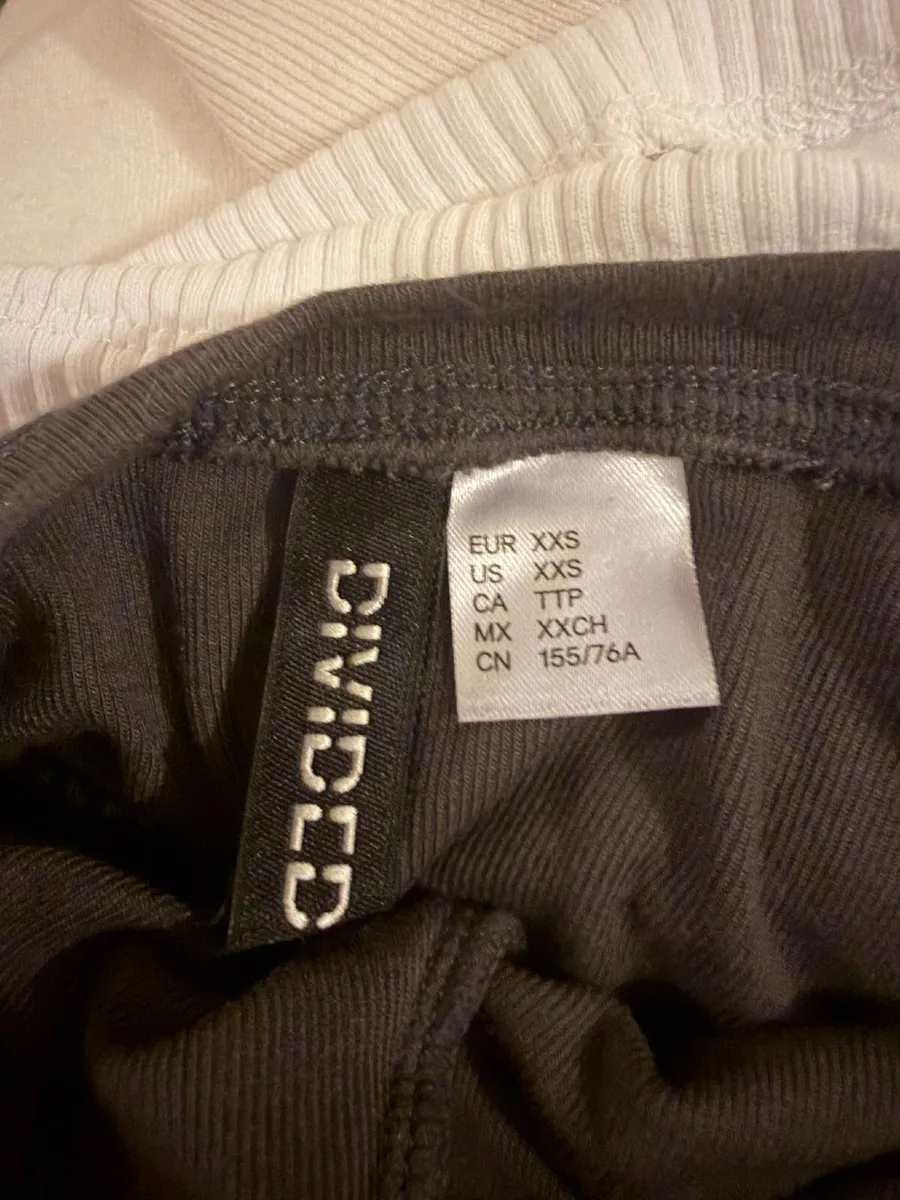 H&M long-sleveed Top - Image 2