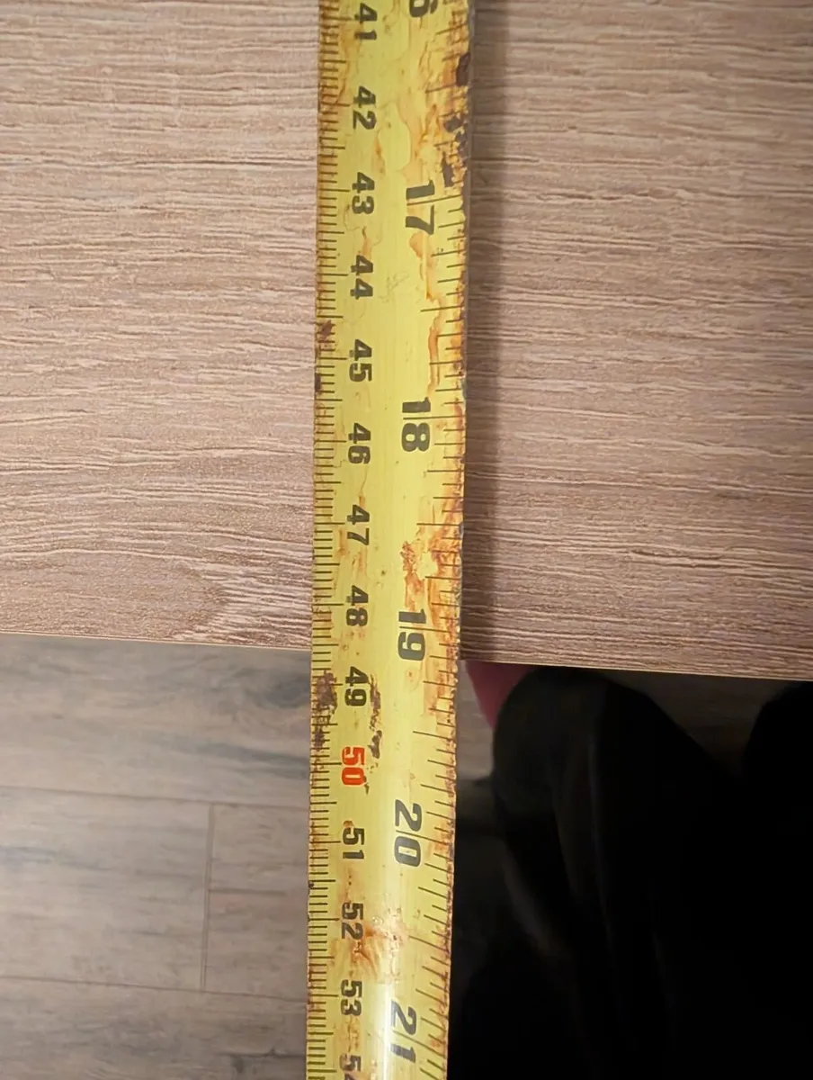 Desk for quick sale - Image 2