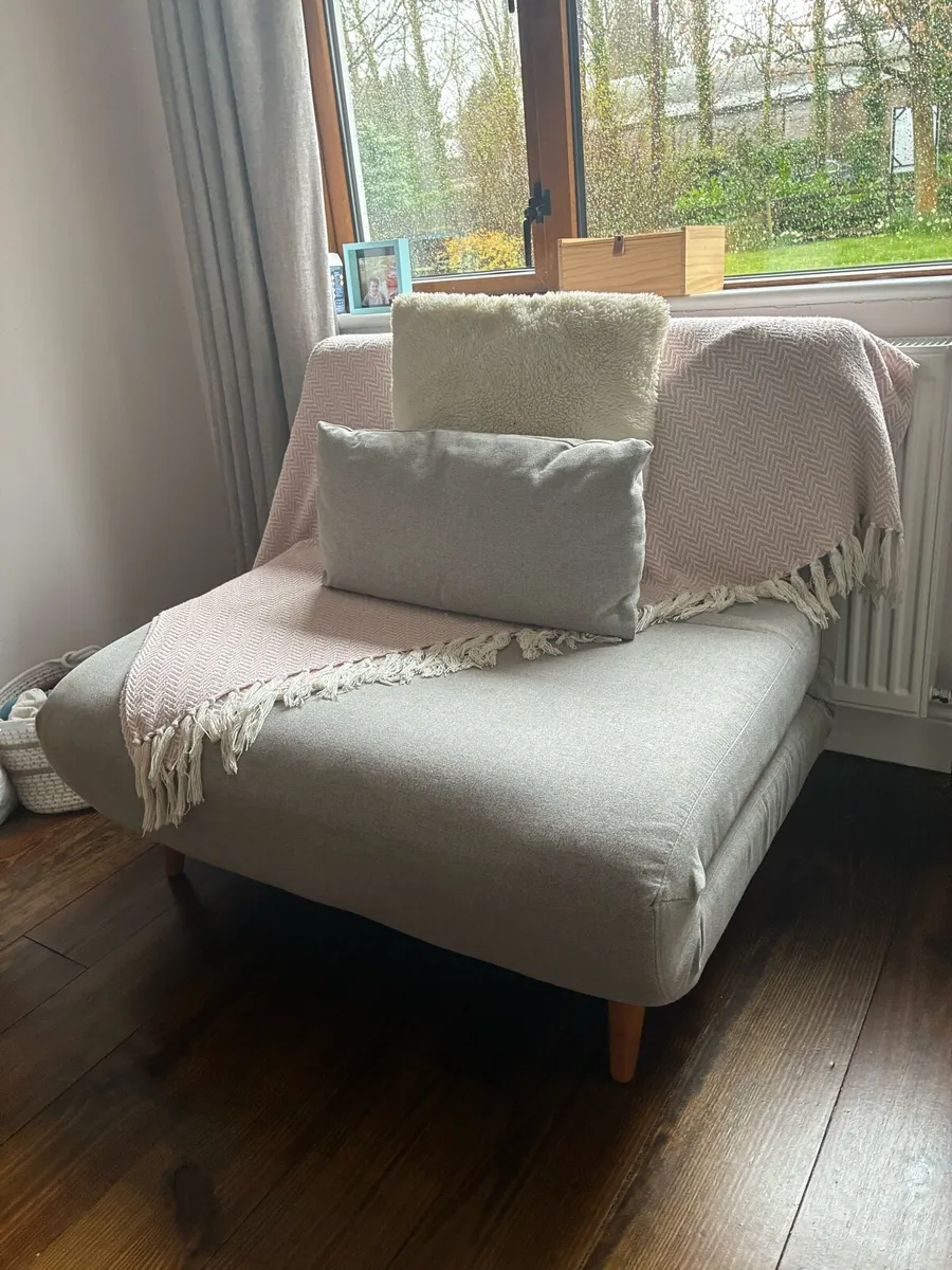 Sofa bed. Like new - Image 1