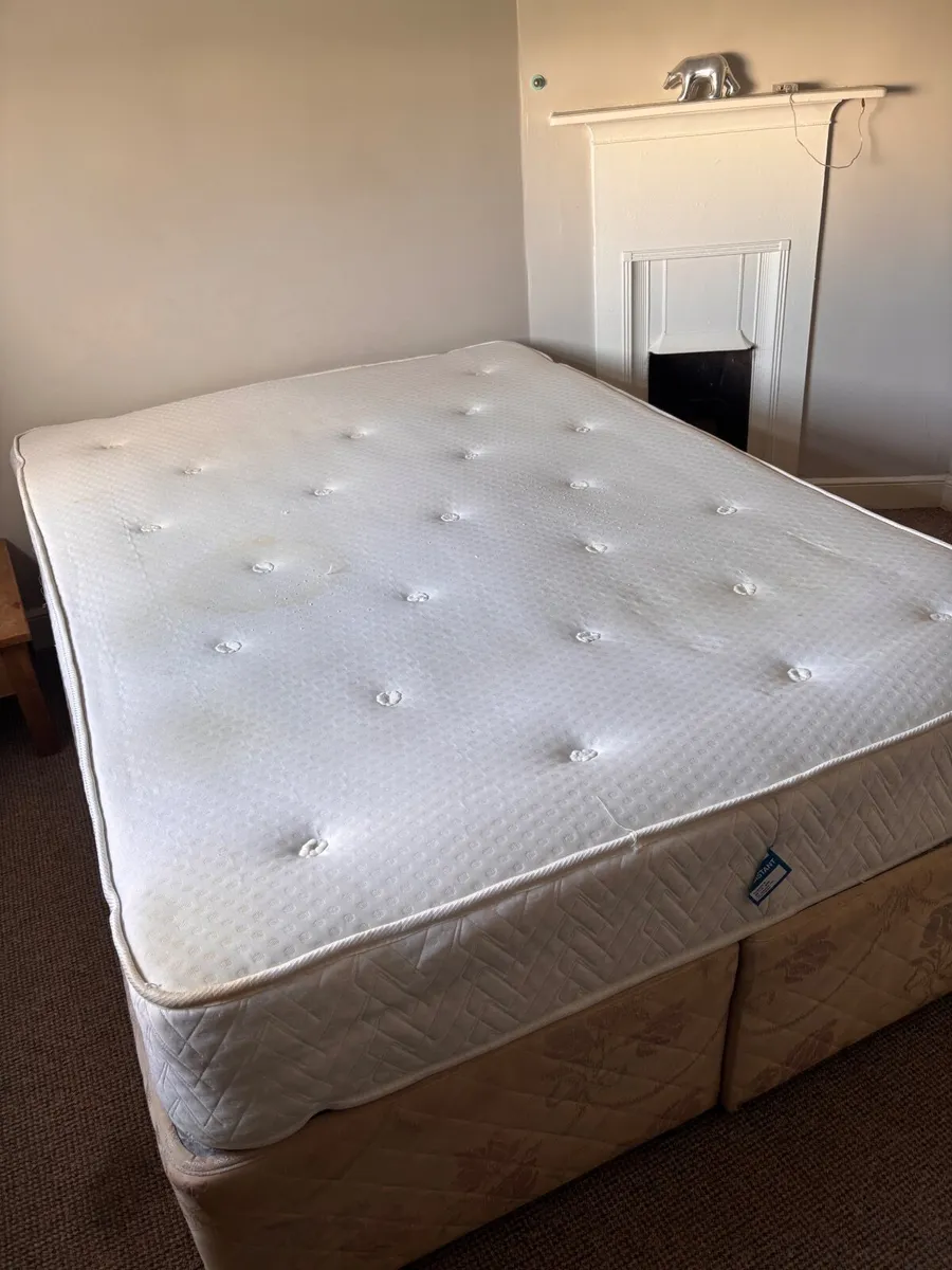 Double Bed - Image 2