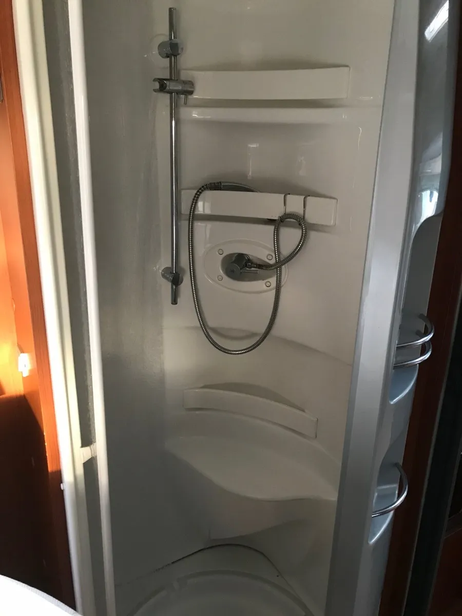 Motor home - Image 3