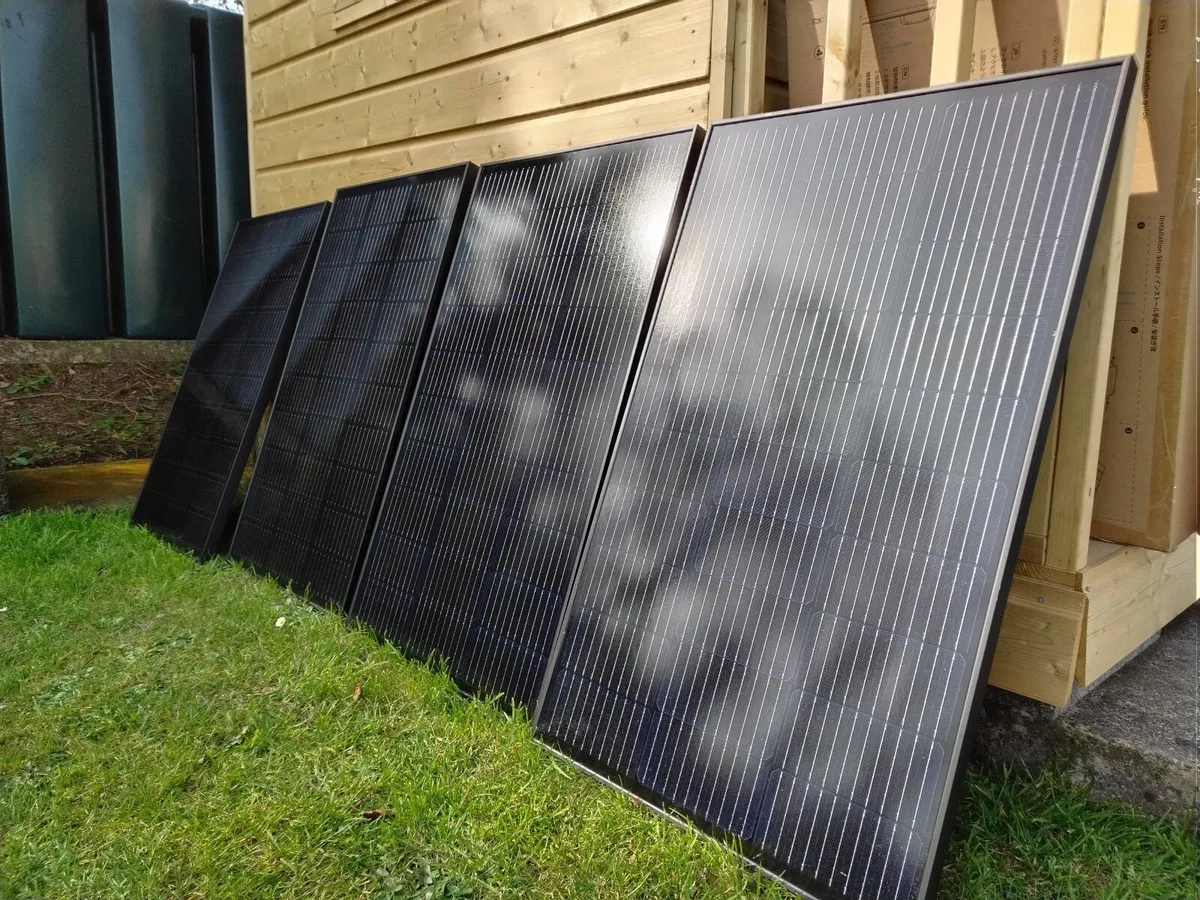 Ecoflow Solar Panel Bundle with Brackets €350 - Image 3