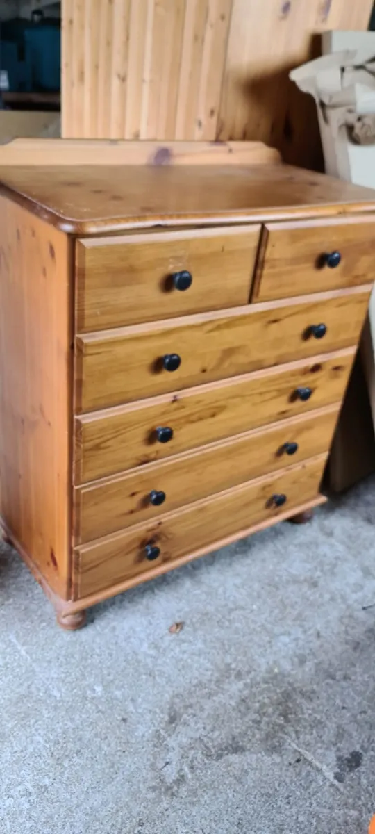 Wardrobes, Drawers - Image 1