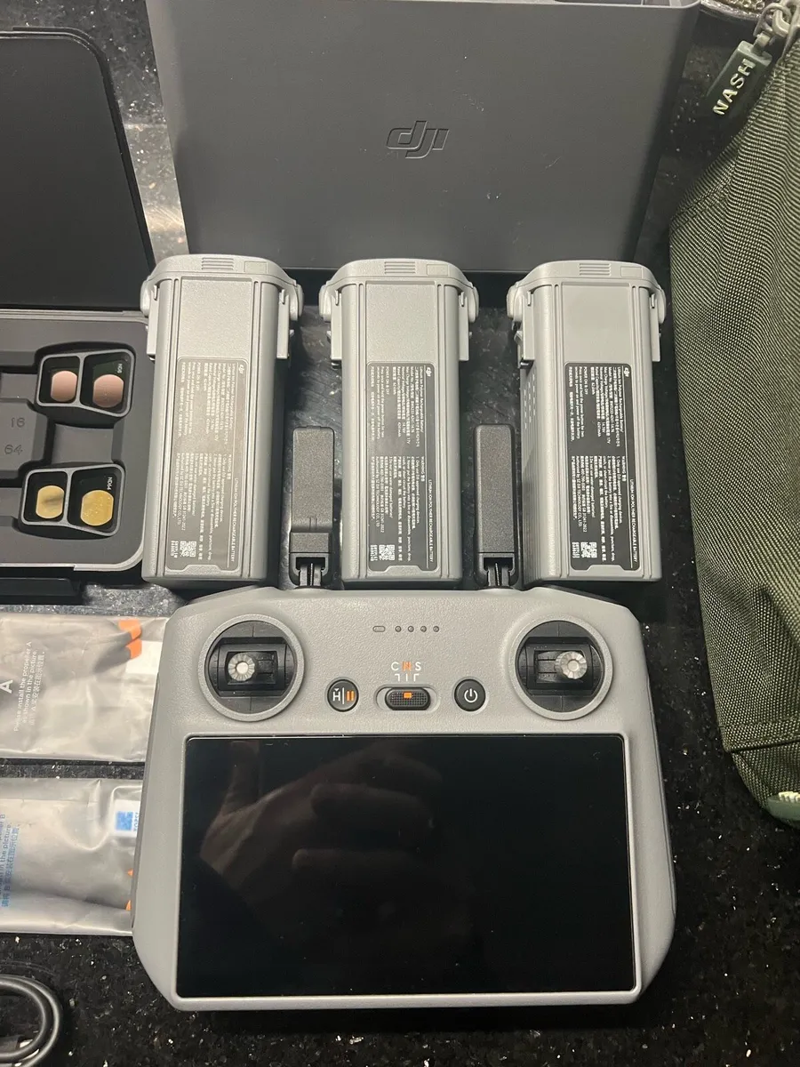 Dji air 3 battery and dji RC2 plus - Image 4