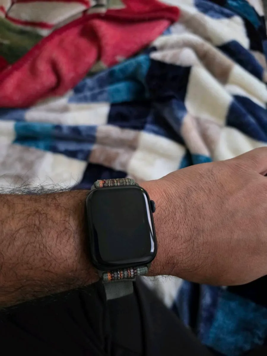 Apple watch series 9 45mm - Image 1