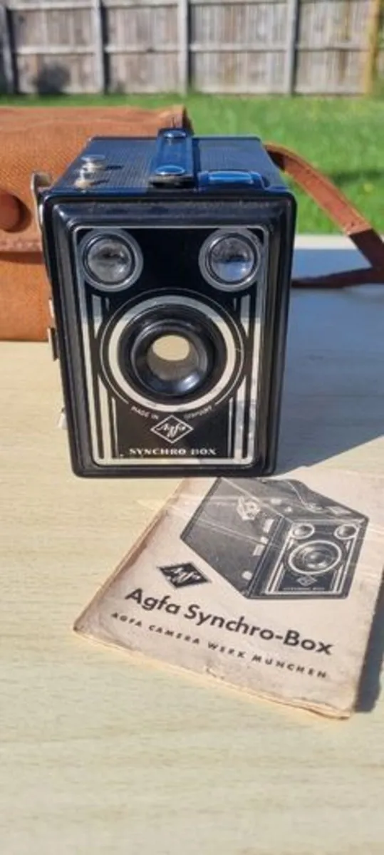 Vintage Agfa Synchro Box Camera - Image 1