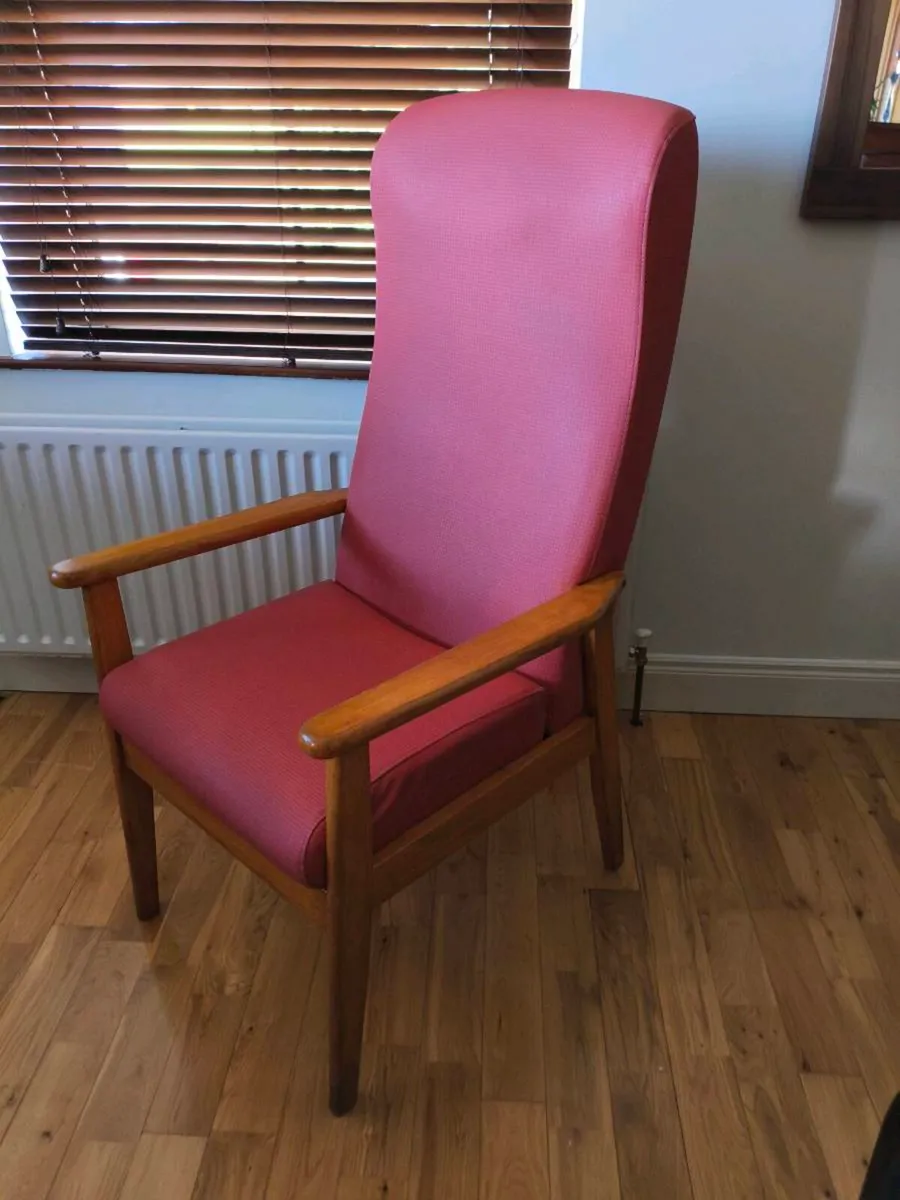 Solid support chair,for elderly person, like new - Image 1