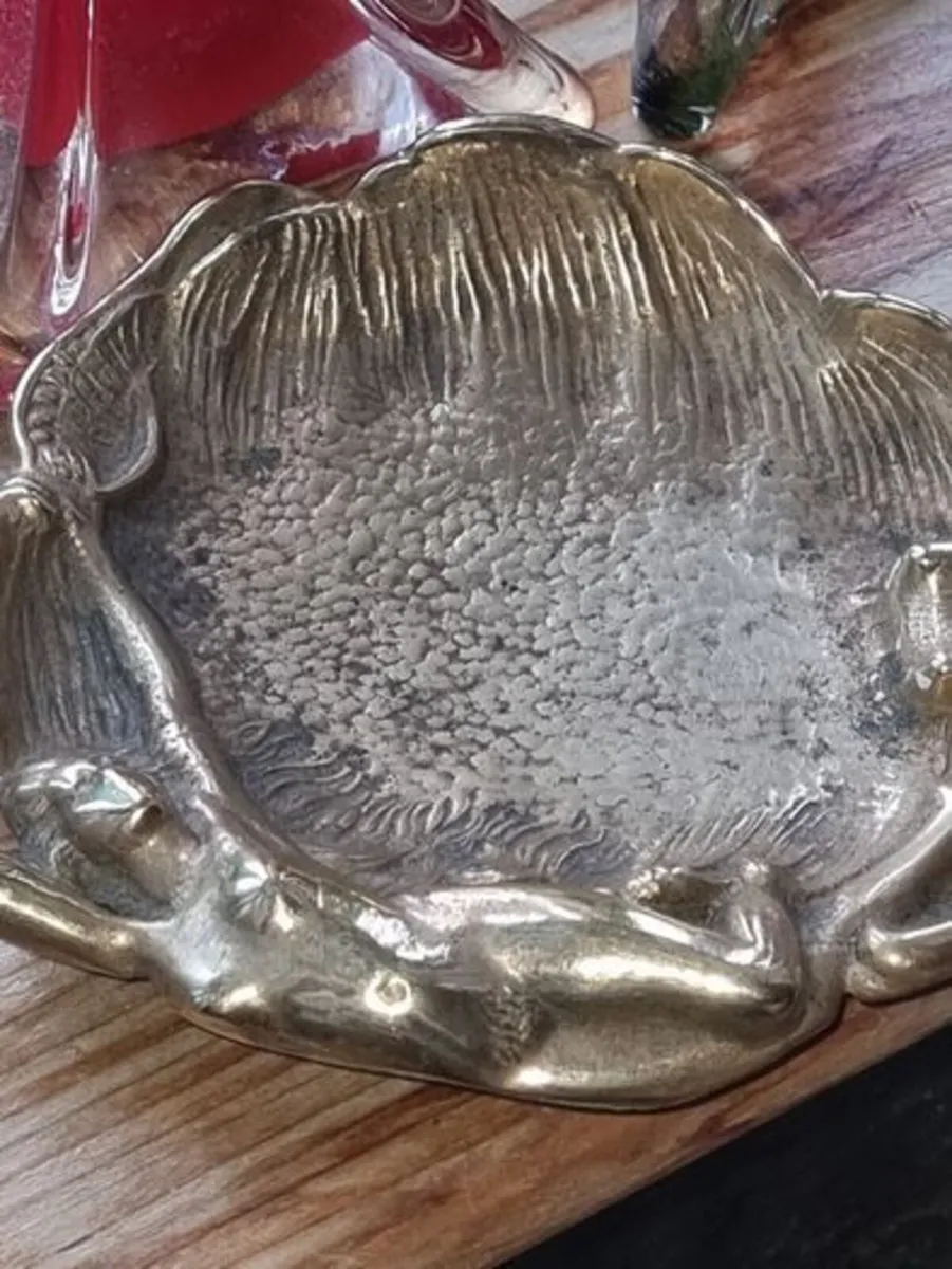 Antique Art Nouveau Cast Brass Naked Lady Ashtray - Image 4