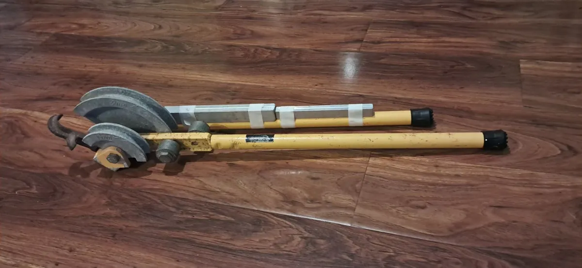 Copper pipe bender