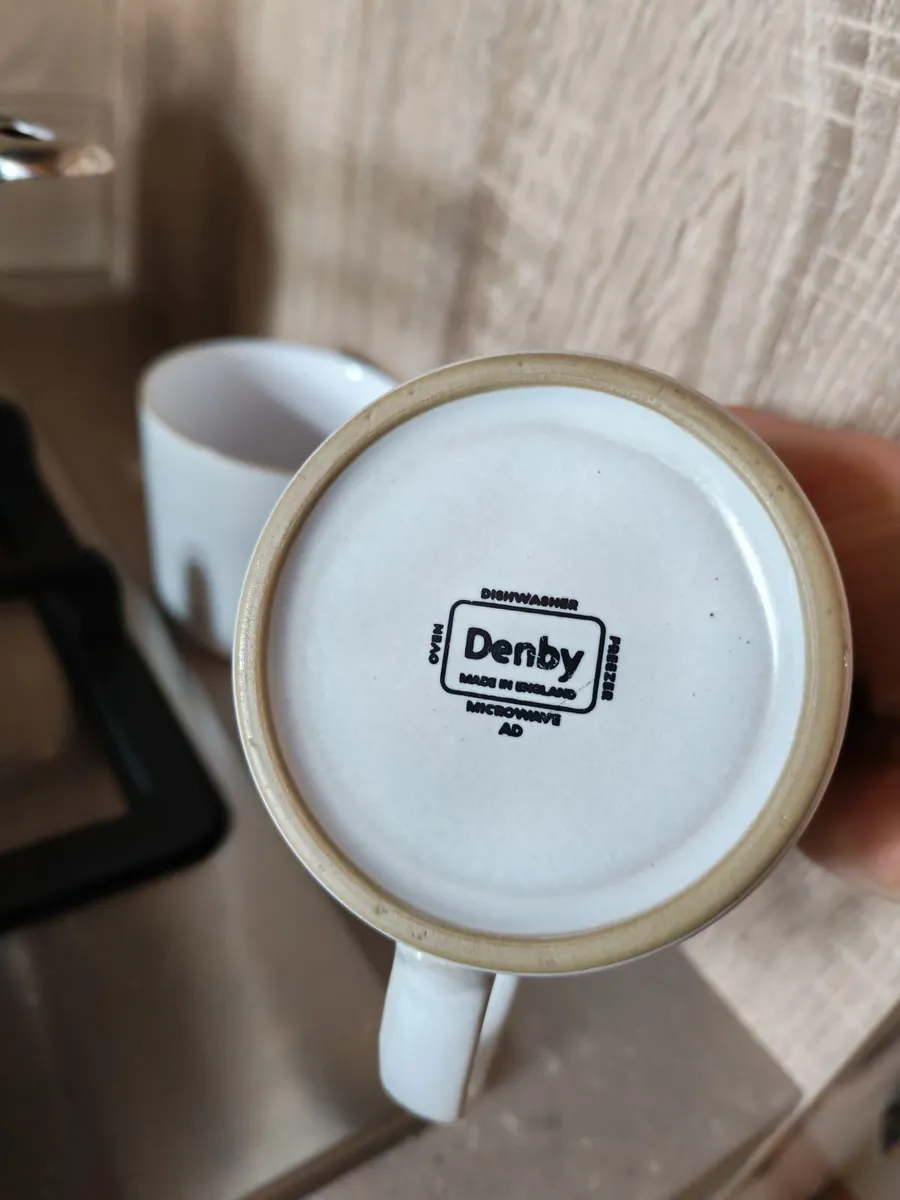 Wipe Clean Table Cloth & 2 Denby Mugs €3 - Image 4