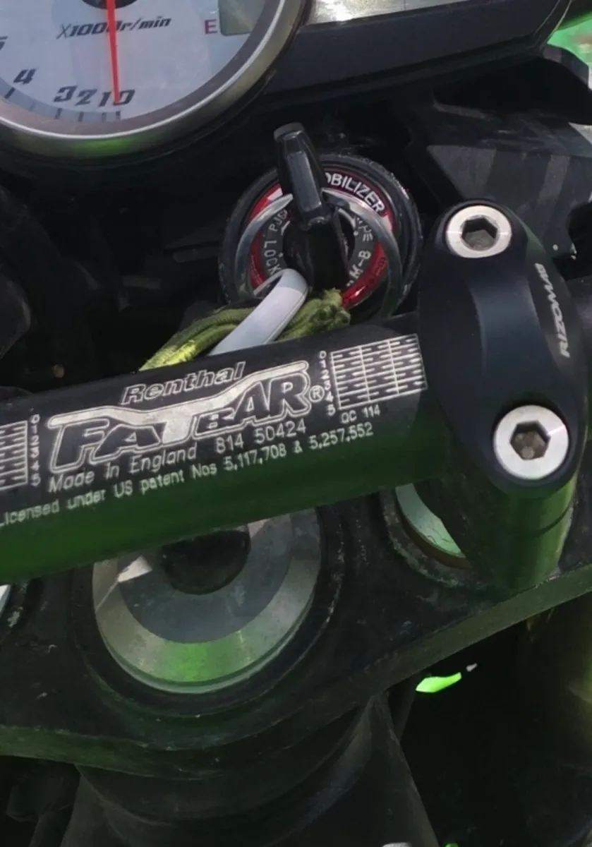 Beautiful Green Kawasaki Z1000 - Image 4