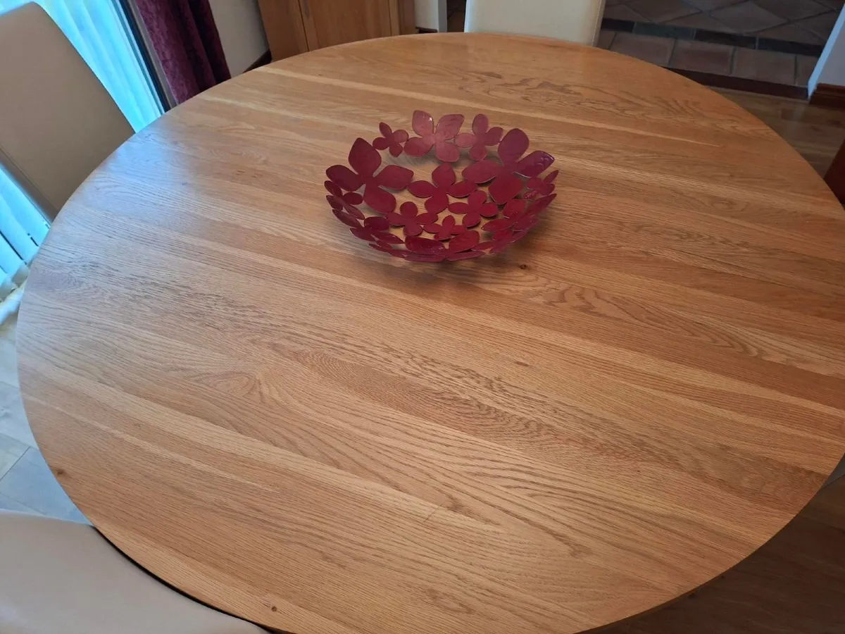 Traditional Furniture - Pristine Condition - Image 3