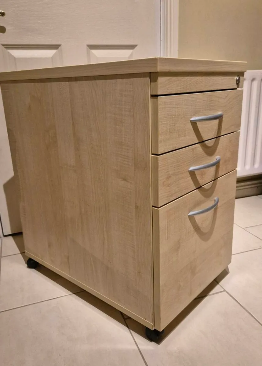 3 drawer office filing cabinet - Image 2