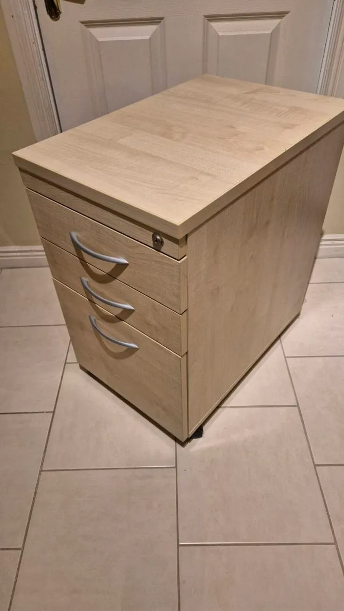 3 drawer office filing cabinet - Image 4
